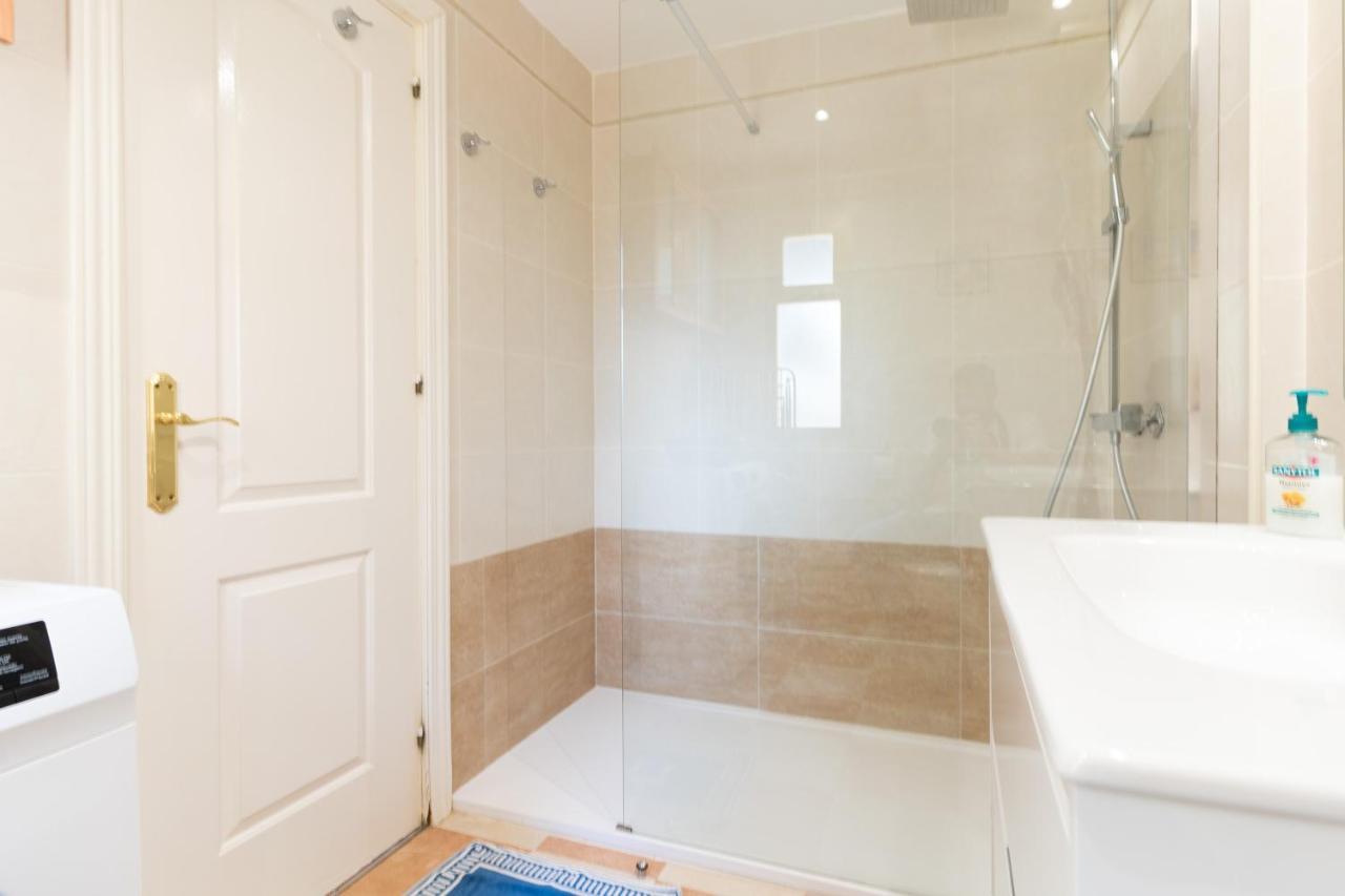 Romana Playa Studio With Sea View Leilighet Marbella Eksteriør bilde